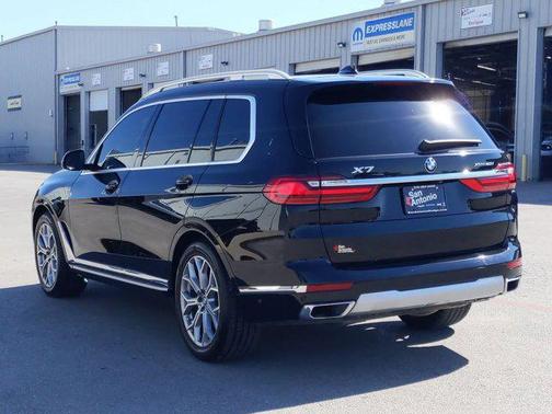 2021 BMW X7 xDrive40i