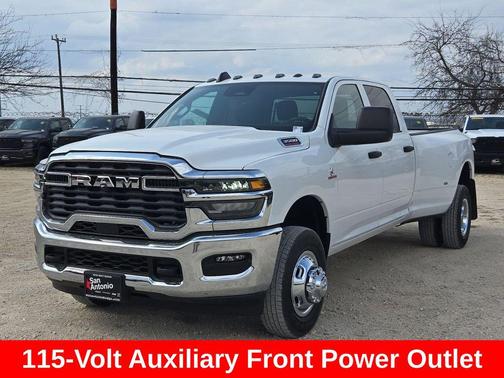 2026 RAM 3500 Tradesman Crew Cab 4x4 8' Box