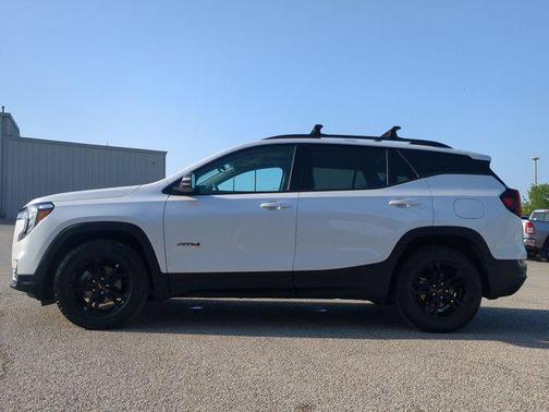 2022 GMC Terrain AWD AT4