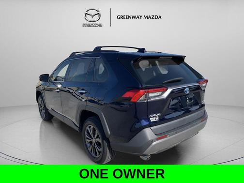 2022 Toyota RAV4 Hybrid SE