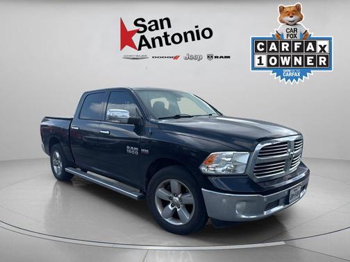 Brilliant Black Crystal Pearlcoat 2015 RAM 1500 Lone Star