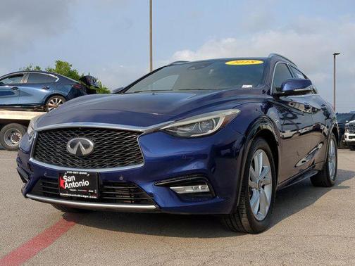 2018 INFINITI QX30 Premium