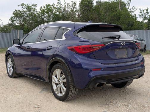 2018 INFINITI QX30 Premium