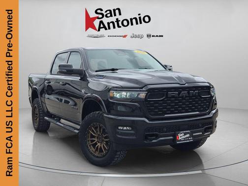 Diamond Black Crystal Pearlcoat 2026 RAM 1500 Big Horn/Lone Star