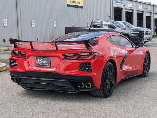 2022 Chevrolet Corvette Stingray w/2LT