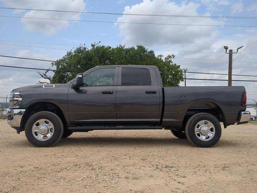 2025 RAM 2500 Tradesman Crew Cab 4x4 6'4' Box