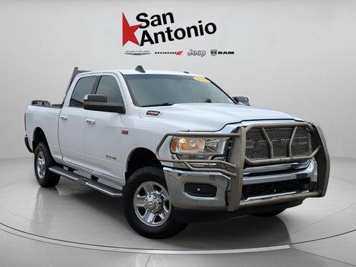 Bright White Clearcoat 2019 RAM 2500 Big Horn Crew Cab 4x4 6'4' Box
