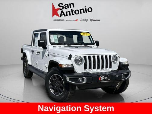 Bright White Clearcoat 2022 Jeep Gladiator Overland