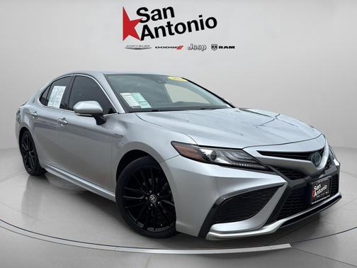 Celestial Silver Metallic 2021 Toyota Camry XSE