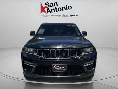 Diamond Black Crystal Pearlcoat 2023 Jeep Grand Cherokee Limited