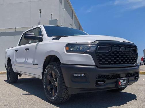 2025 RAM 1500 Warlock Crew Cab 4x4 5'7' Box