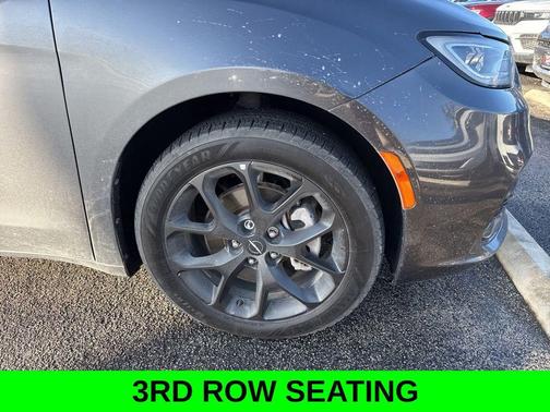 2021 Chrysler Pacifica Touring AWD