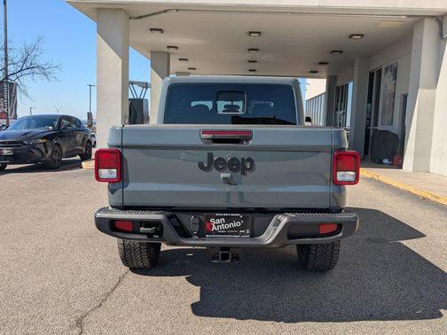 2025 Jeep Gladiator Nighthawk