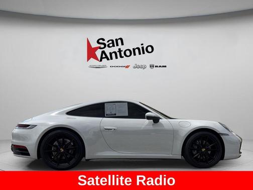 2022 Porsche 911 Carrera