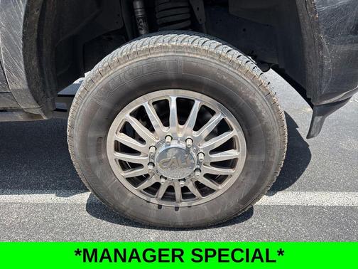 Diamond Black Crystal Pearlcoat 2024 RAM 3500 Longhorn