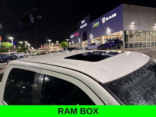 2017 RAM 1500 Night Crew Cab 4x4 5'7' Box