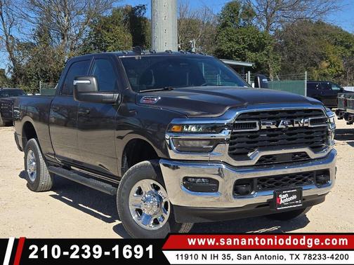 2026 RAM 2500 Tradesman Crew Cab 4x4 6'4' Box