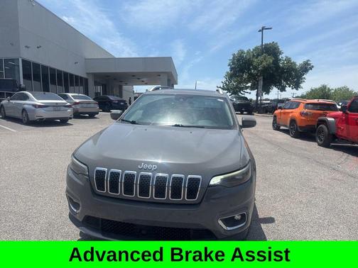 Sting-Gray Clearcoat 2019 Jeep Cherokee Limited