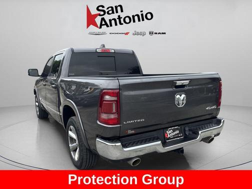 Granite Crystal Metallic Clearcoat 2021 RAM 1500 Limited