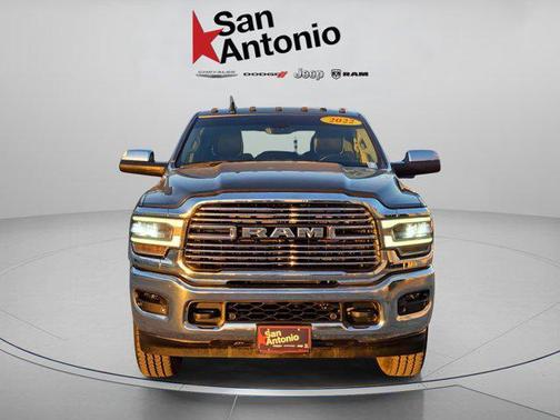2022 RAM 2500 Laramie Crew Cab 4x4 6'4' Box