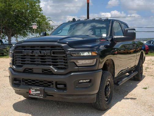2025 RAM 2500 Tradesman Crew Cab 4x4 6'4' Box