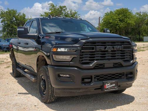 2025 RAM 2500 Tradesman Crew Cab 4x4 6'4' Box