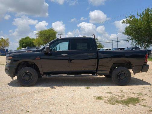2025 RAM 2500 Tradesman Crew Cab 4x4 6'4' Box