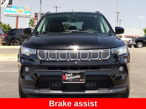 2022 Jeep Compass Latitude Lux