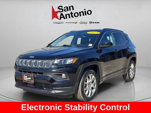 2022 Jeep Compass Latitude Lux