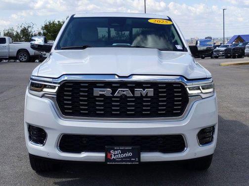 2025 RAM 1500 ST