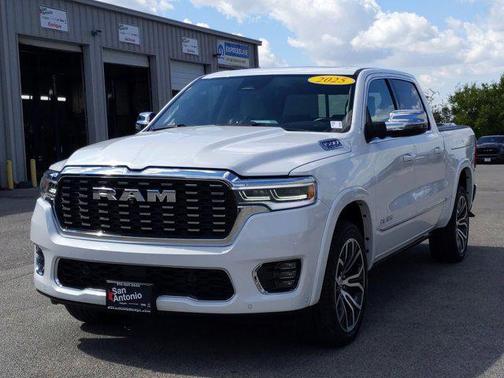 2025 RAM 1500 ST