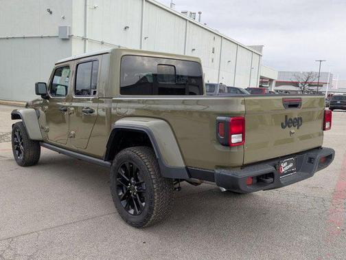 2025 Jeep Gladiator Nighthawk