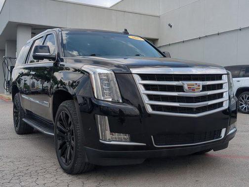 2017 Cadillac Escalade Luxury