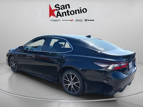 Midnight Black Metallic 2023 Toyota Camry SE