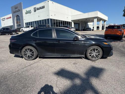 Midnight Black Metallic 2023 Toyota Camry SE