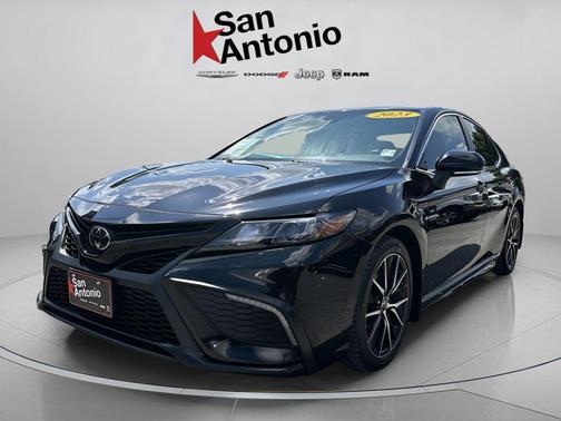Midnight Black Metallic 2023 Toyota Camry SE