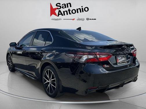 Midnight Black Metallic 2023 Toyota Camry SE