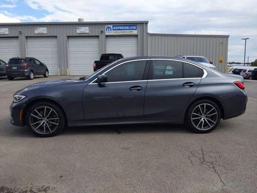 2021 BMW 330 xDrive