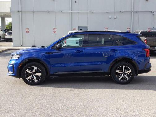 2023 Kia Sorento S