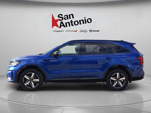 2023 Kia Sorento S