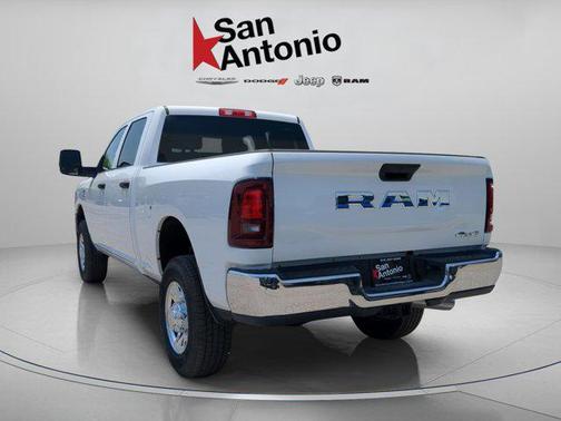 2025 RAM 2500 Tradesman Crew Cab 4x4 6'4' Box