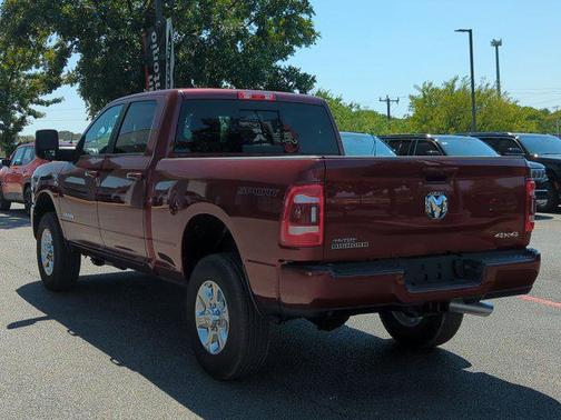 2023 RAM 2500 Big Horn Crew Cab 4x4 6'4' Box