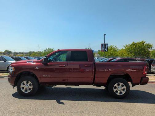 2023 RAM 2500 Big Horn Crew Cab 4x4 6'4' Box