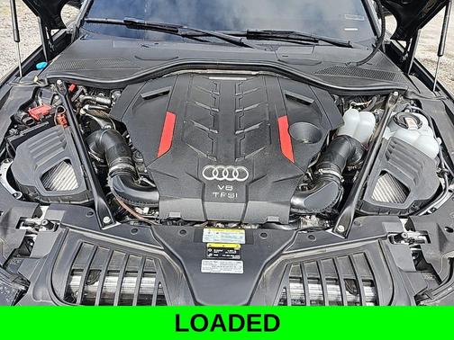 Mythos Black Metallic 2024 Audi S8 4.0T