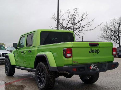 2025 Jeep Gladiator Nighthawk