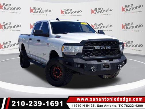 2020 RAM 2500 Tradesman Crew Cab 4X4 6'4' Box