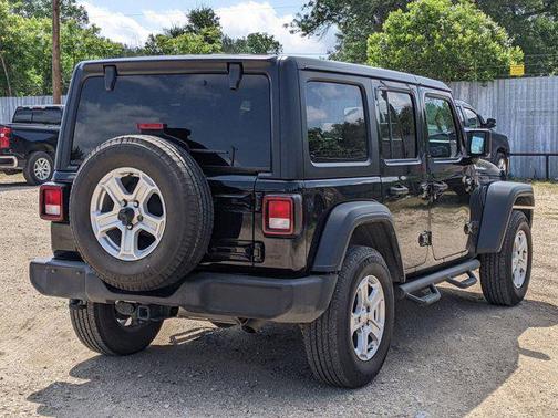 2022 Jeep Wrangler Unlimited Sport