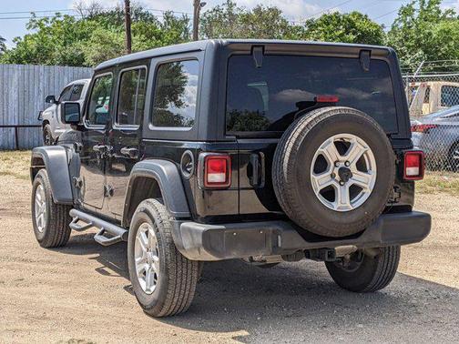 2022 Jeep Wrangler Unlimited Sport