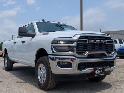 2025 RAM 2500 Tradesman Crew Cab 4x4 8' Box