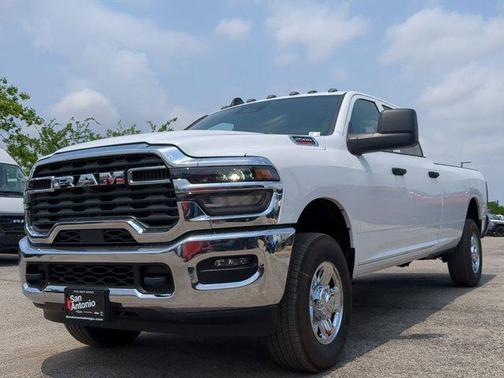 2025 RAM 2500 Tradesman Crew Cab 4x4 8' Box